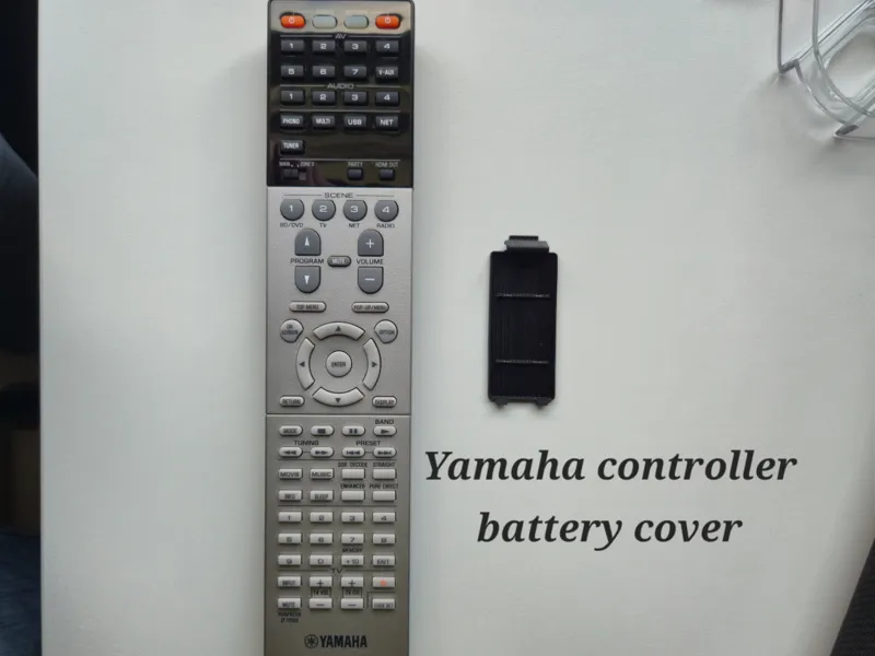 Yamaha controller battery cover