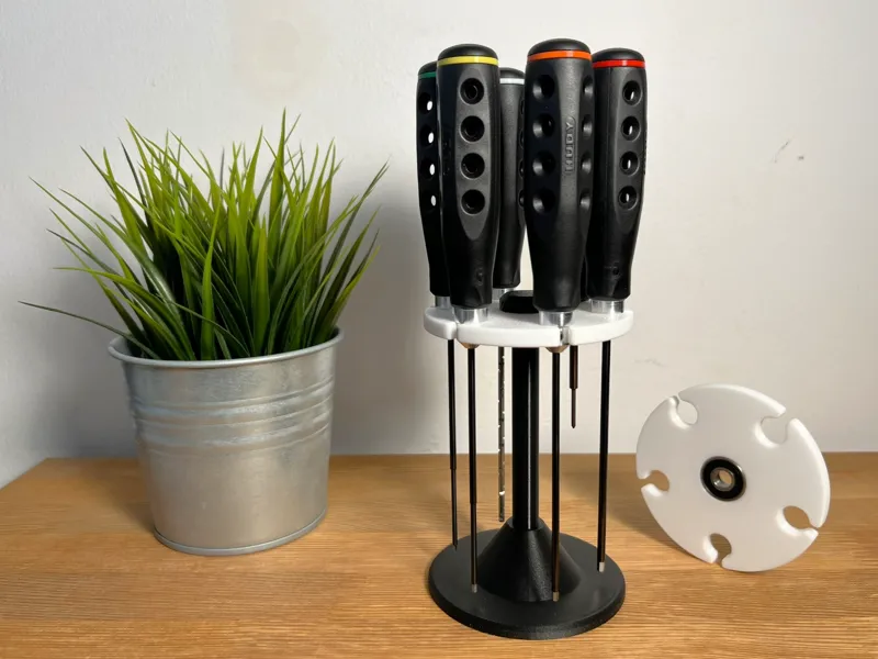 Rotating Driver Stand