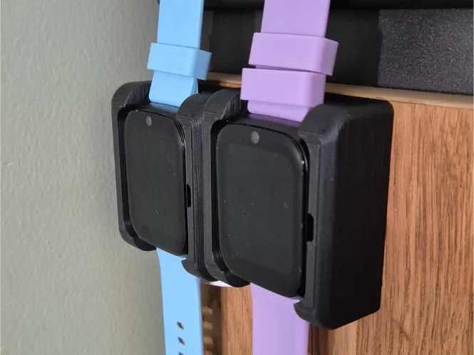 One2track watch charger mount