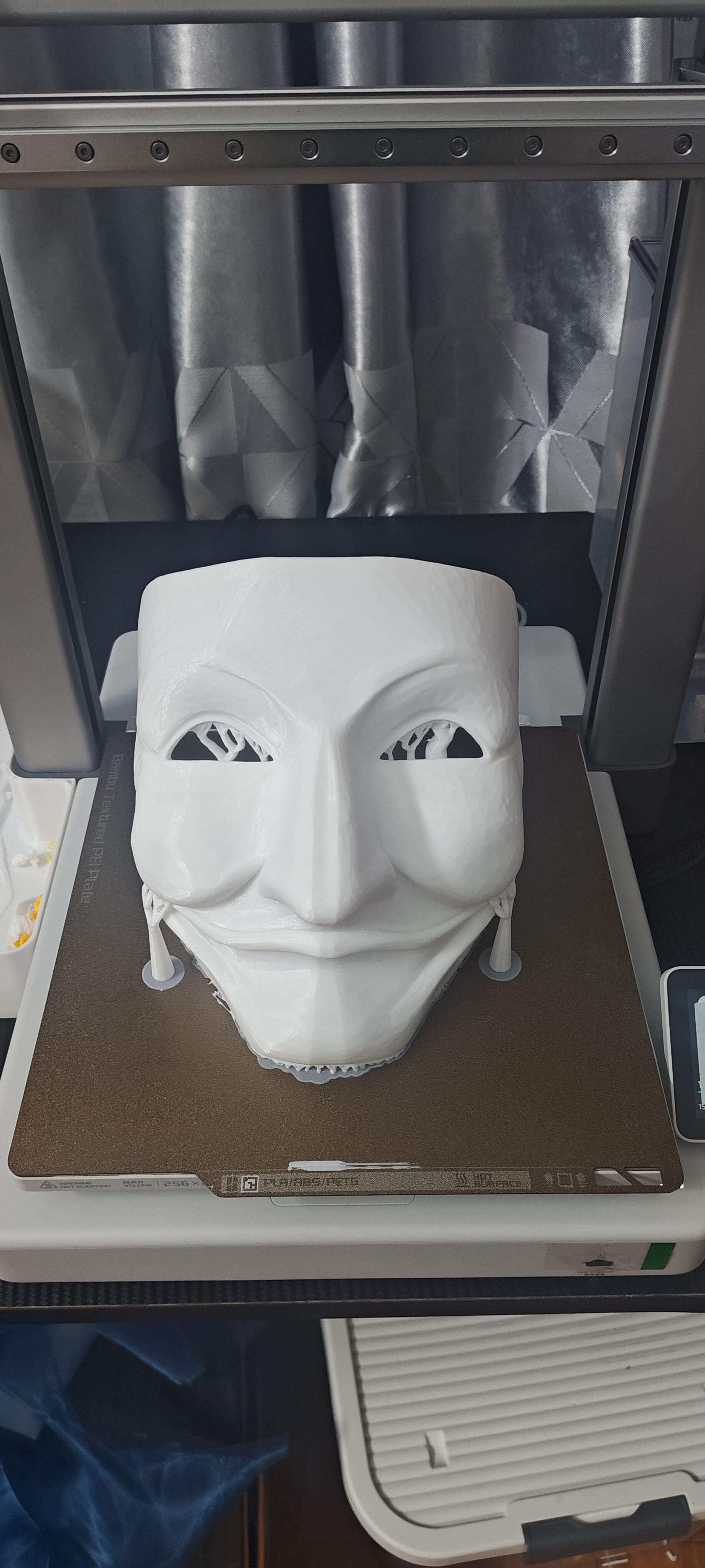 Miniatura 1 do modelo 3D 厂长月亮脸面具