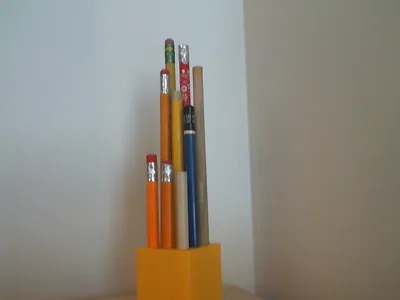 Simplistic pencil holder