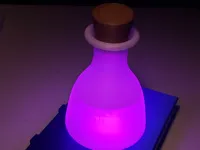 Lampe fiole de potion magique et grimoire — photo 1