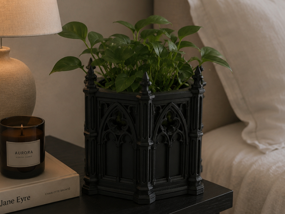 Gothic Cathedral Planter – Dark Elegance & Charm