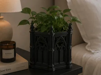 Gothic Cathedral Planter – Dark Elegance & Charm