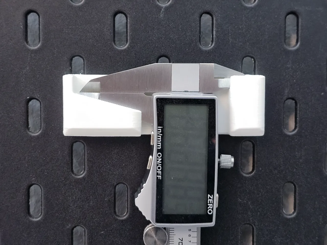 Caliper Bracket for IKEA Skadis view 2