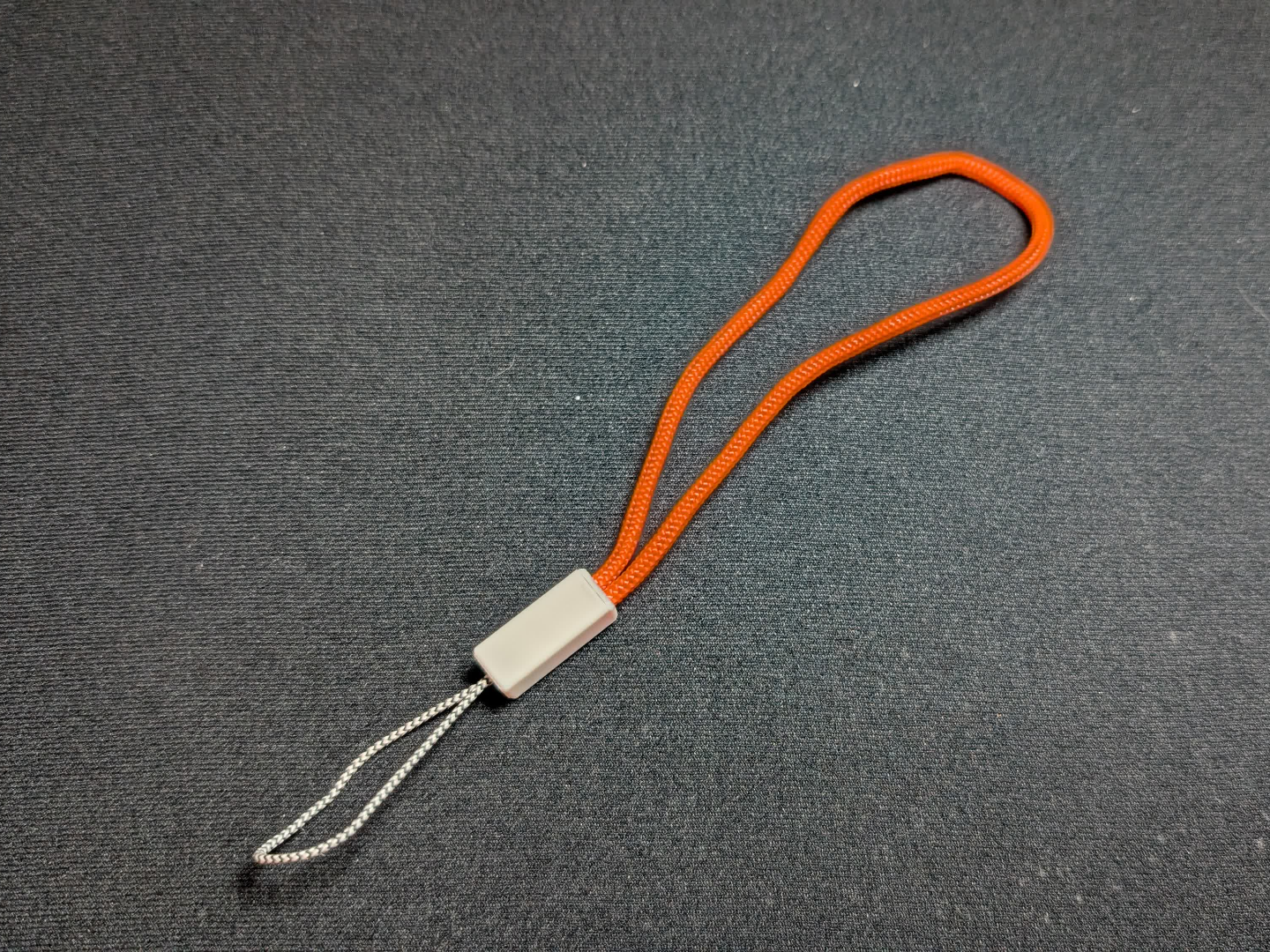 Paracord lanyard anchor