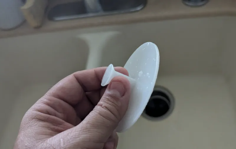 Basic Kitchen Sink Stopper