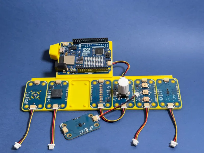 Arduino UNO R4 Grundplatte mit Modulino-Träger
