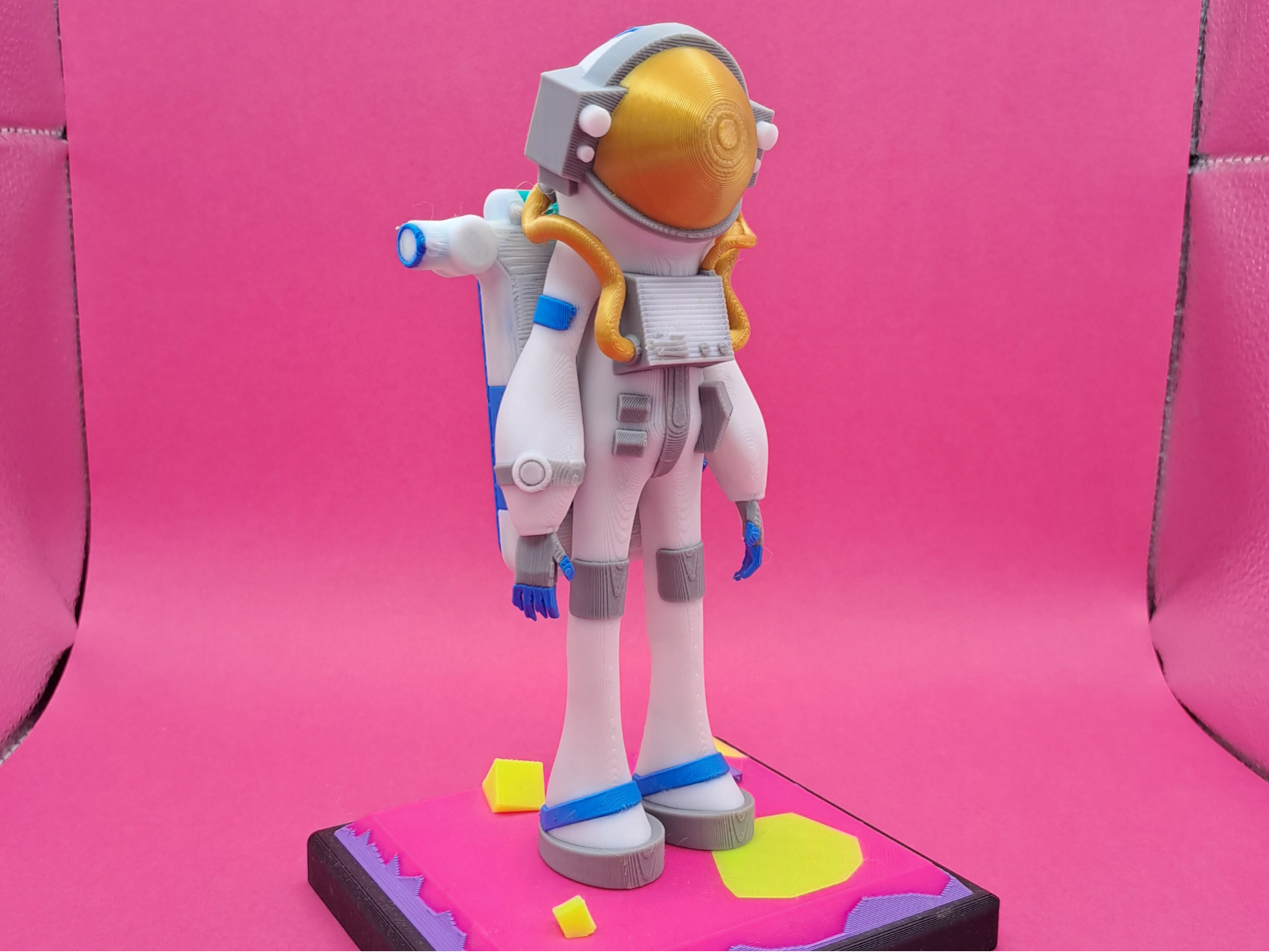 Exo Suit on Vesania from Astroneer