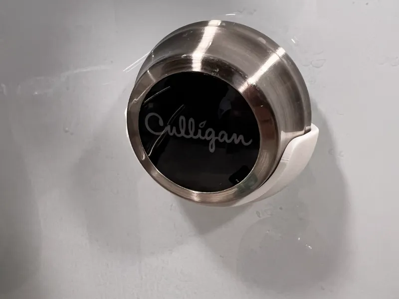 Holder for Culligan Button Click and Drink