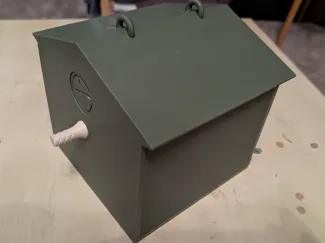 Geocaching birdhouse