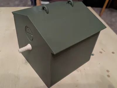 Geocaching birdhouse