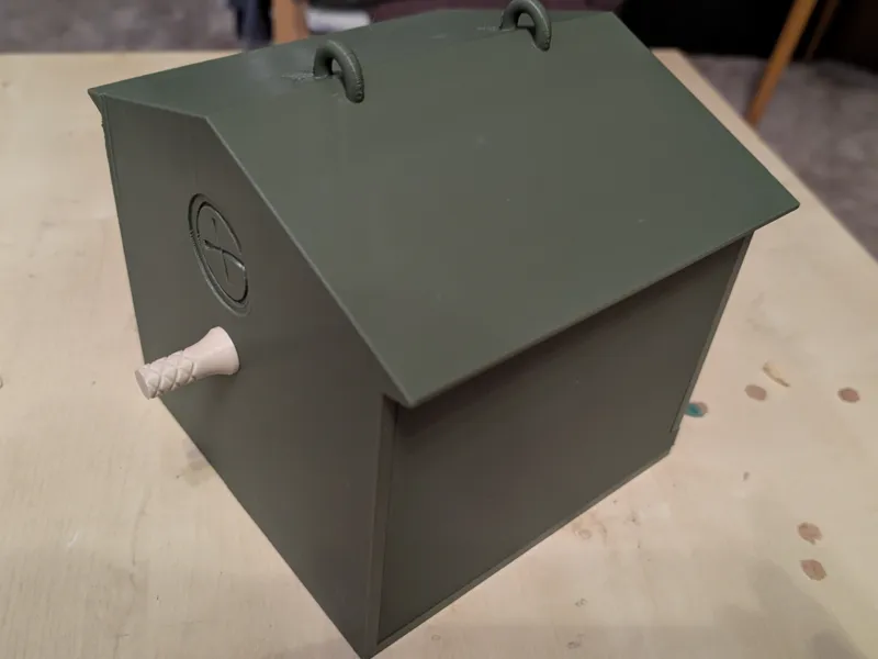 Geocaching birdhouse
