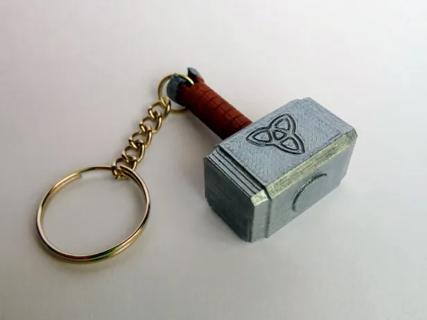 Thor hammer keychain by Tereza15 MakerWorld: Download Free 3D Models - 3D model önizlemesi