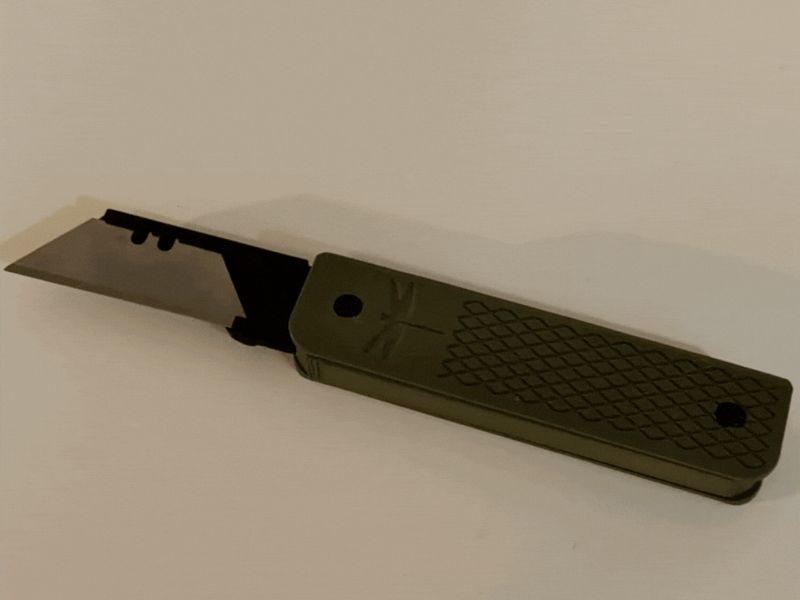 "Dragonfly" gravity knife, utility knife