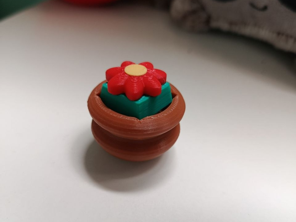 Flower clicker + pot