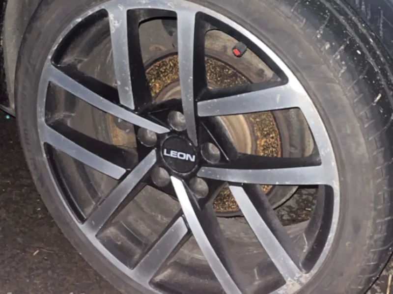 Leon Wheel Caps - 60mm Centre Caps for Seat Leon