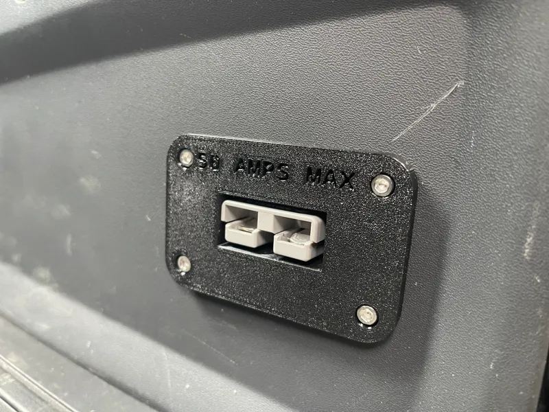 Anderson connection mounting plate
