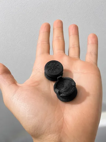 Letrero o emblema decorativo: PS5 Precision Thumb Stick V2 – INSANE Aim Boost — vista de referencia 5