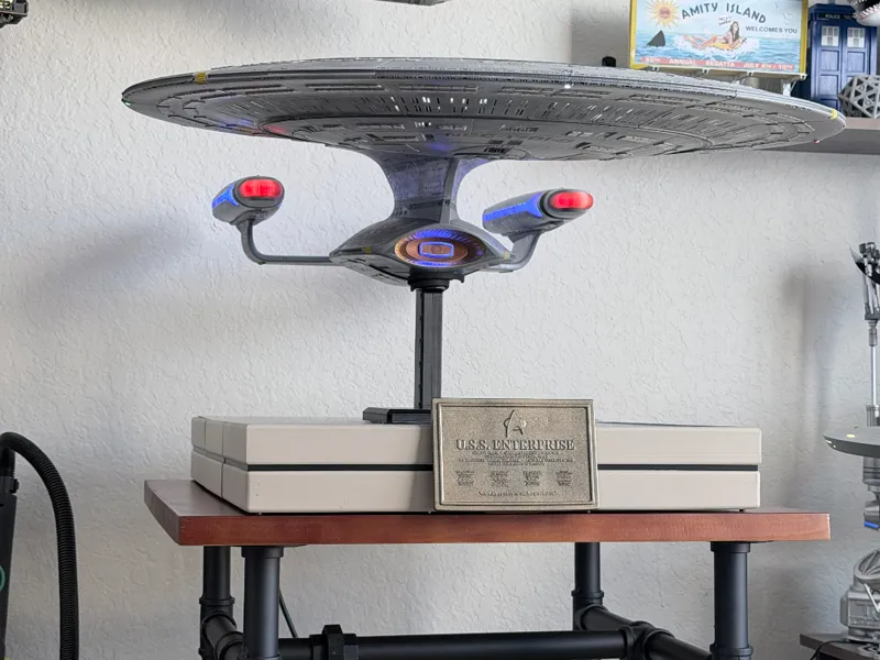 Gambody Enterprise-D Custom Stand