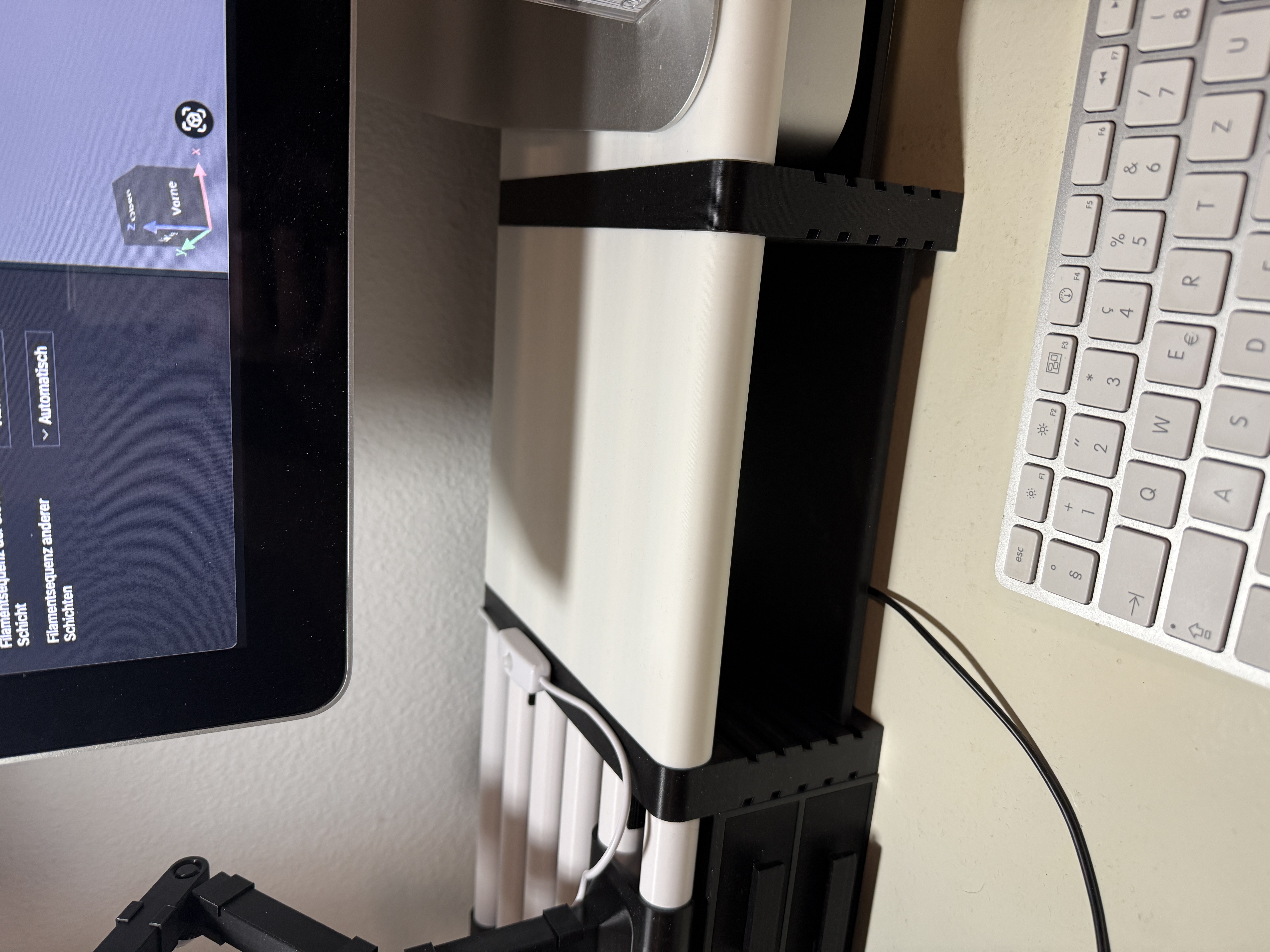 Miniatura 5 do modelo 3D Bürotisch Ablage
