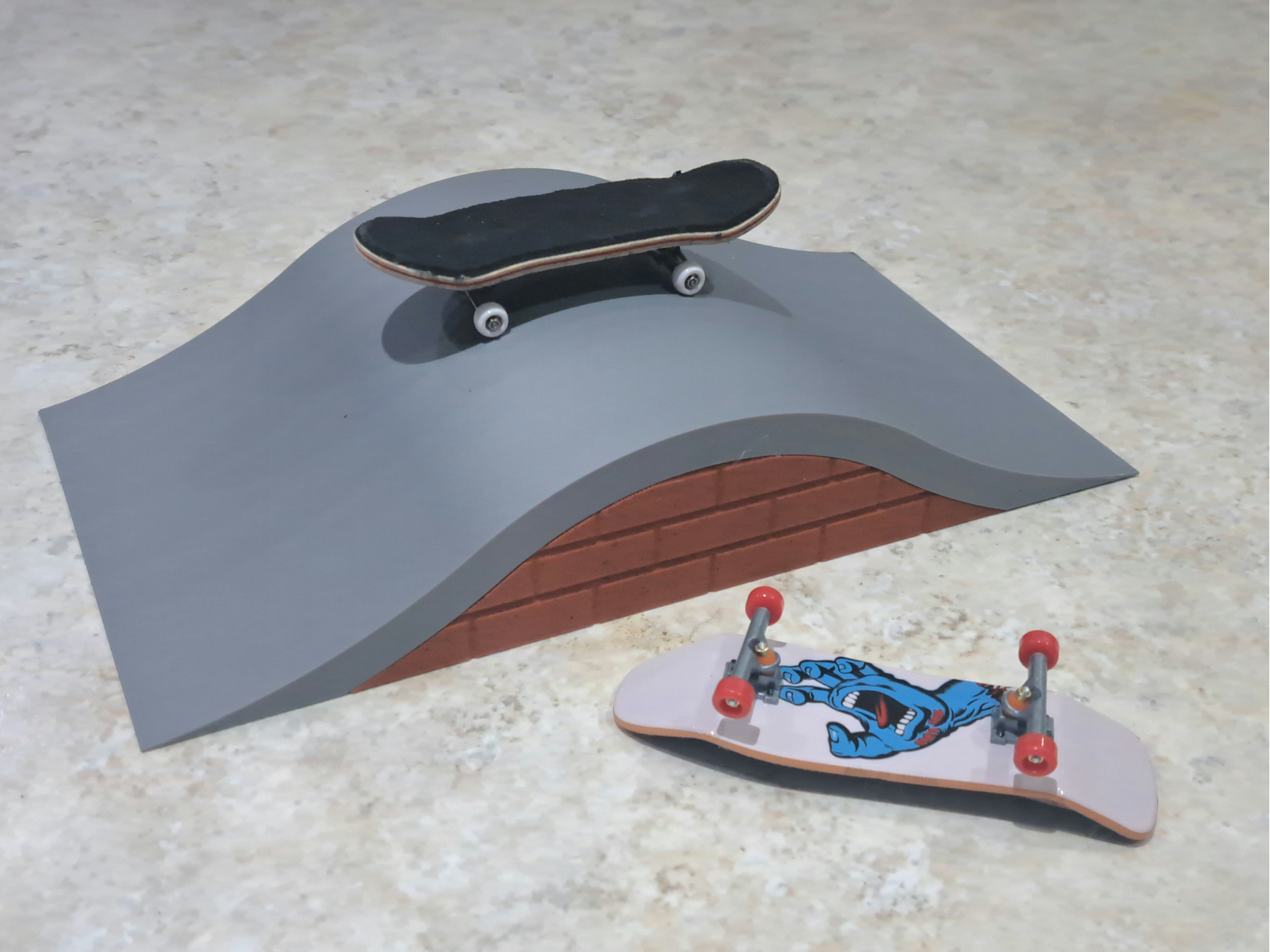 Fingerboard Street Bump