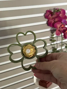 Modelo para impresión 3D: Glücks-Kleeblatt mit Ferrero Rocher-Halter — vista de referencia 5
