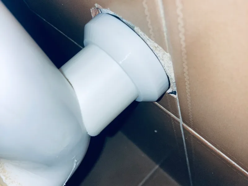 Supporto per tubo WC