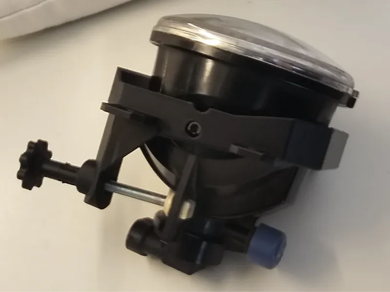 Scheinwerferhalterung für Subaru Impreza