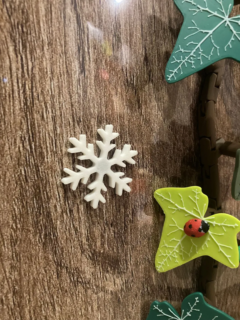 Christmas Snowflake Magnet by Layra MakerWorld: Download Free 3D Models