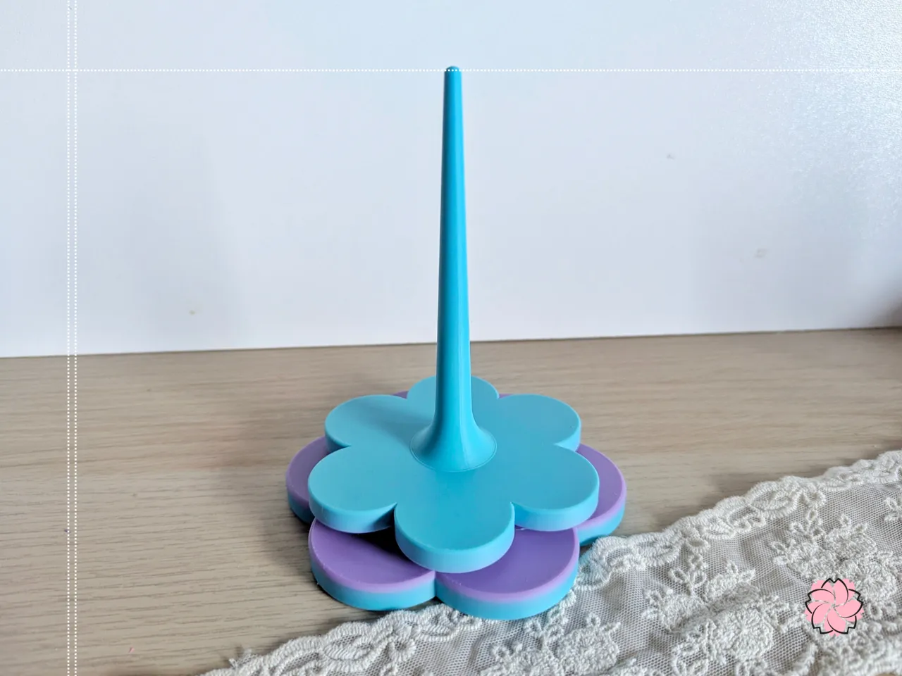Flower Yarn Spinner with Bearing v2 view 2