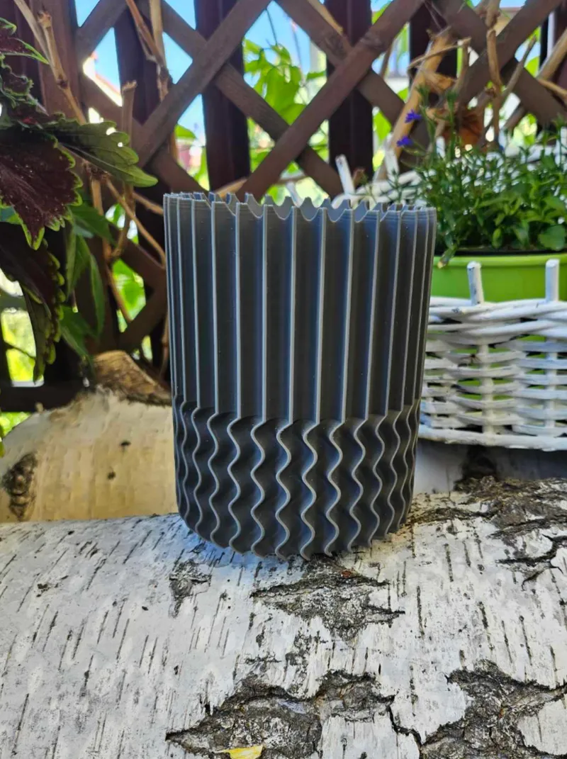 Plant Vase / Pot 