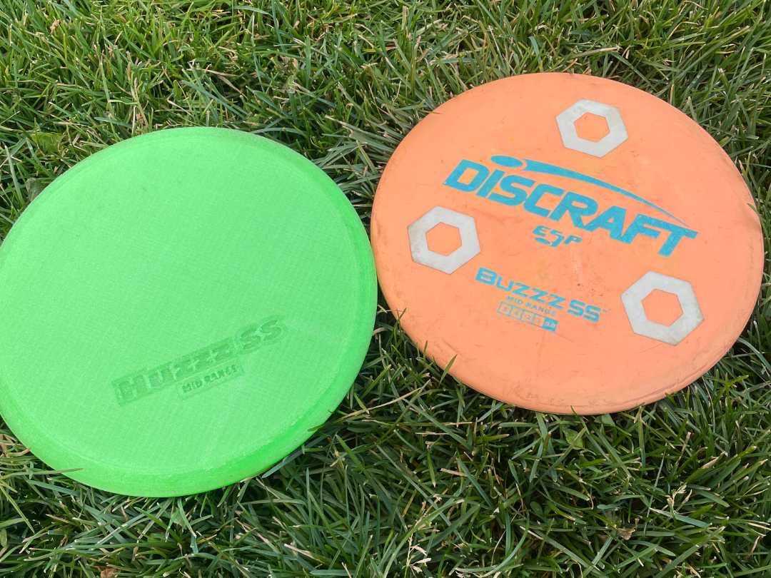 Miniatura 1 do modelo 3D BUZZ DISC GOLF DISC 