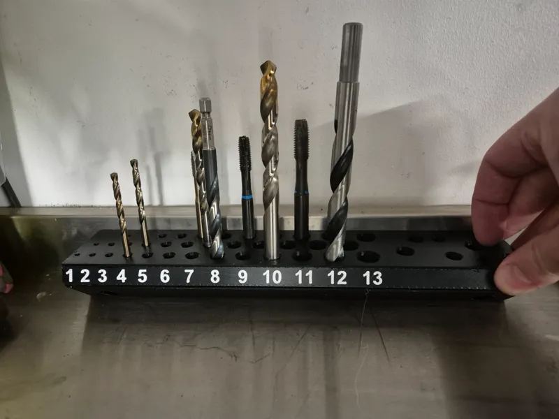 Drillbit holder / Drills holder / thread tap