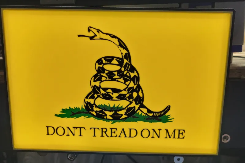 DON'T TREAD ON ME - GADSDEN FLAG LIGHTBOX
