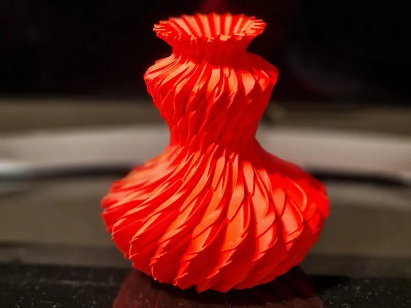 Alien Vase - Red Velvet 14cm