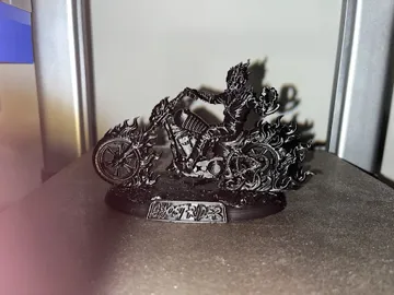 Figura decorativa: Marvel Ghost Rider Miniature with Hellcycle — vista de referencia 5