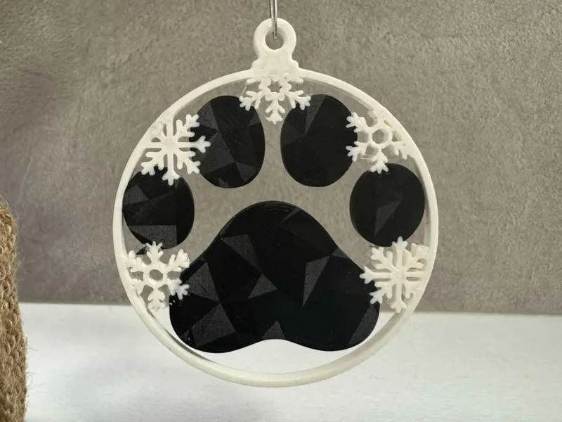 Christmas decor - cat paw