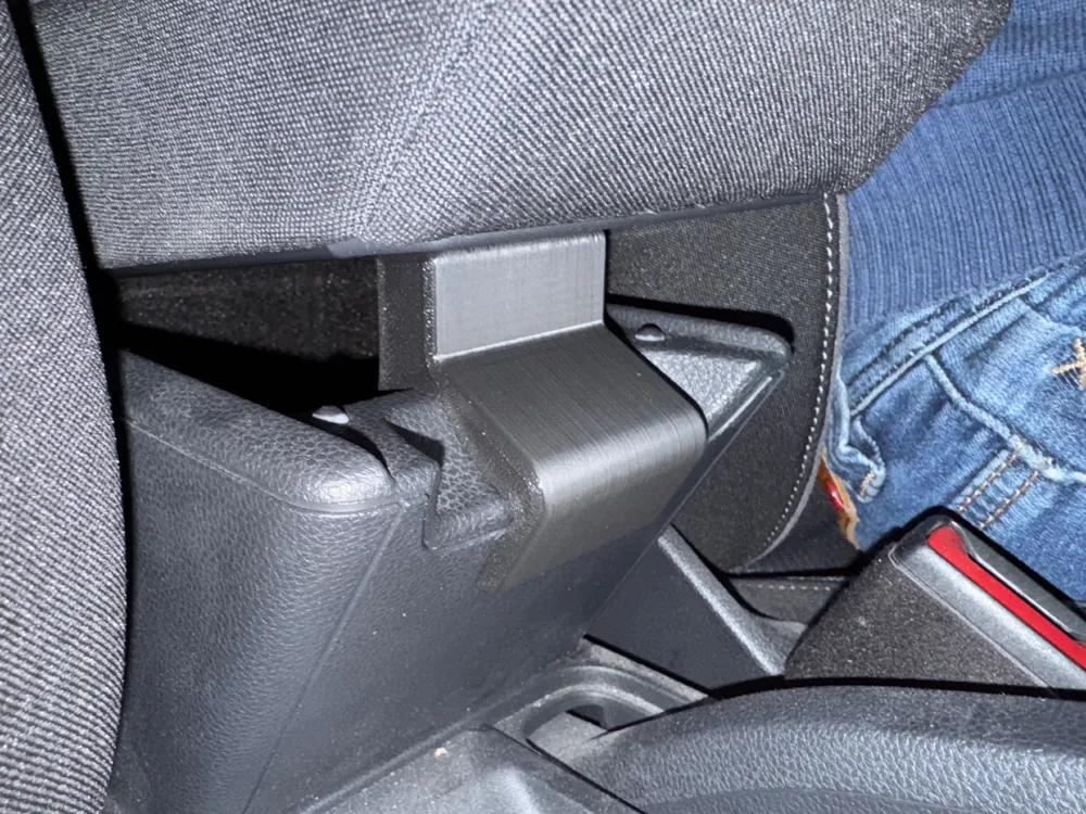 Armrest Riser for Seat Arona and Ibiza by René MakerWorld: Download ...