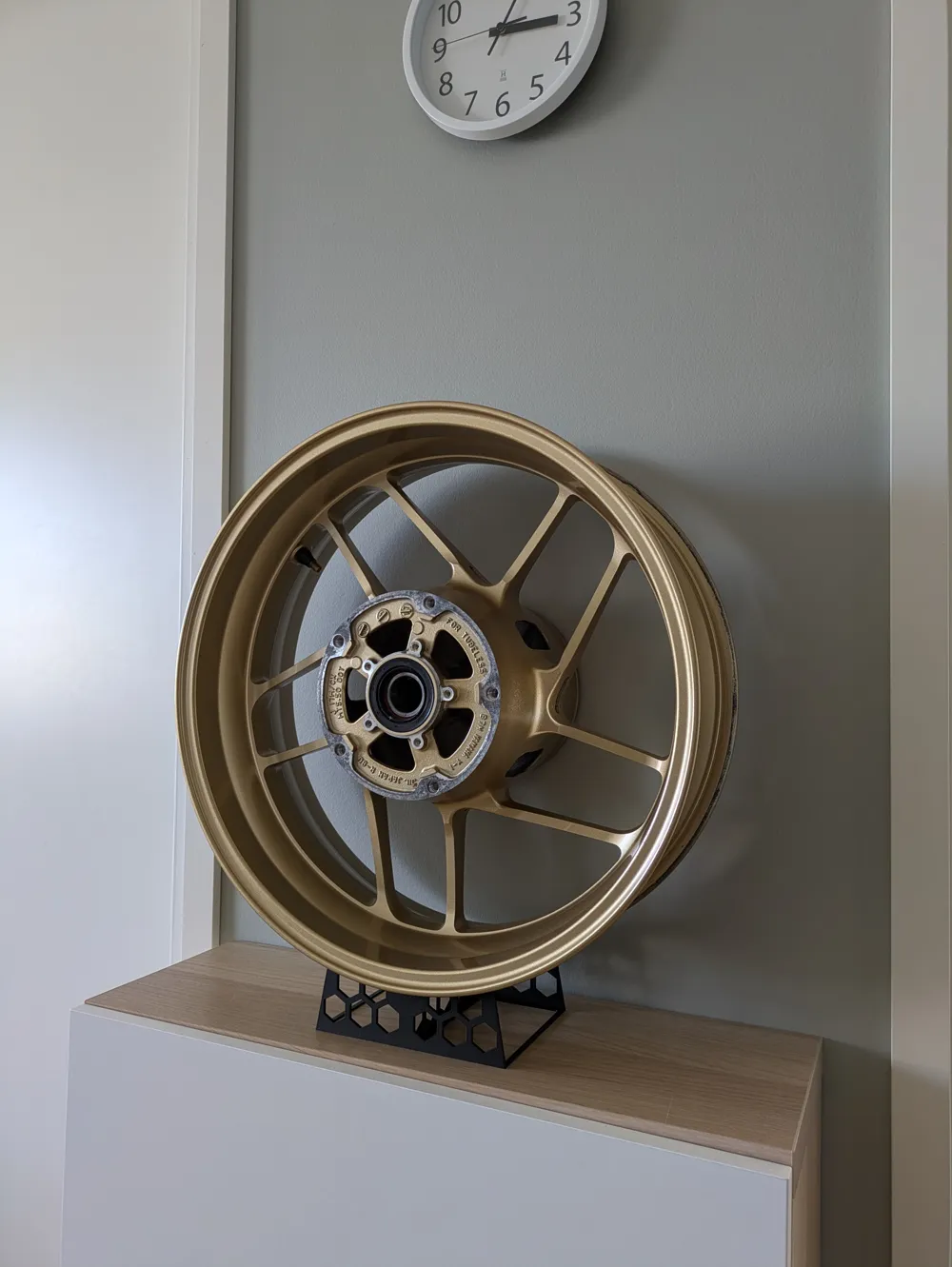 Motorcycle rim display stand - Free 3D Print Model - MakerWorld
