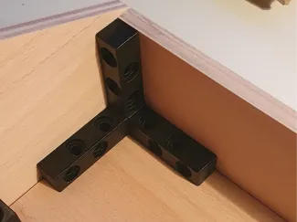 Eckenbefestigung