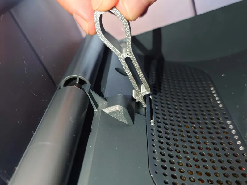 AMS Desiccant Tray Release Tool
