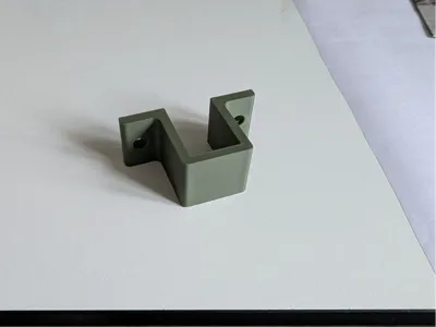 Wall mount for baby cot