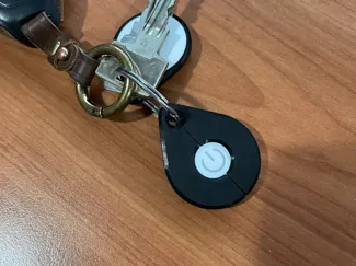 BOLD Smart Lock Clicker keychain