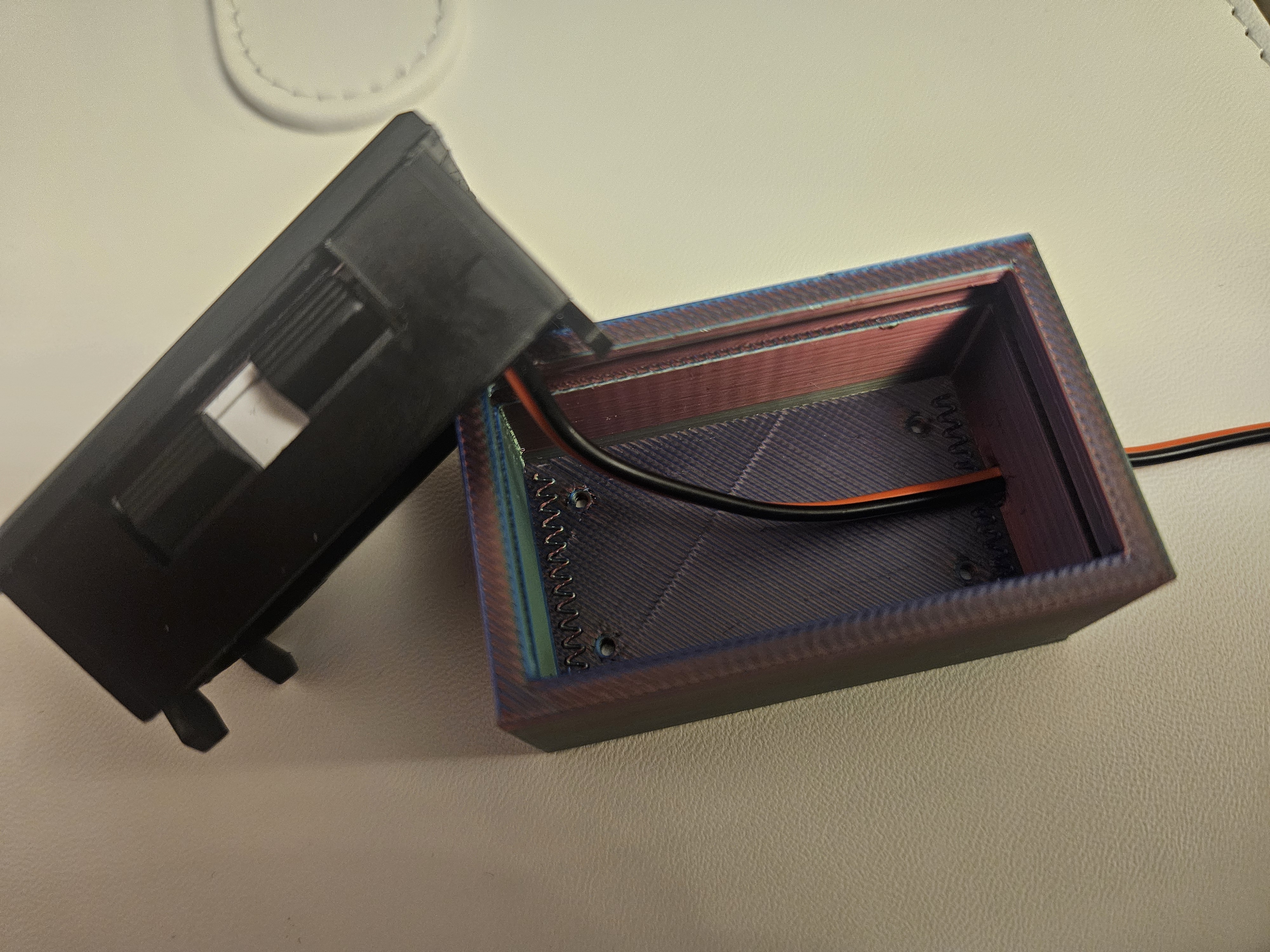 Miniatura 1 do modelo 3D Voltmeter casing