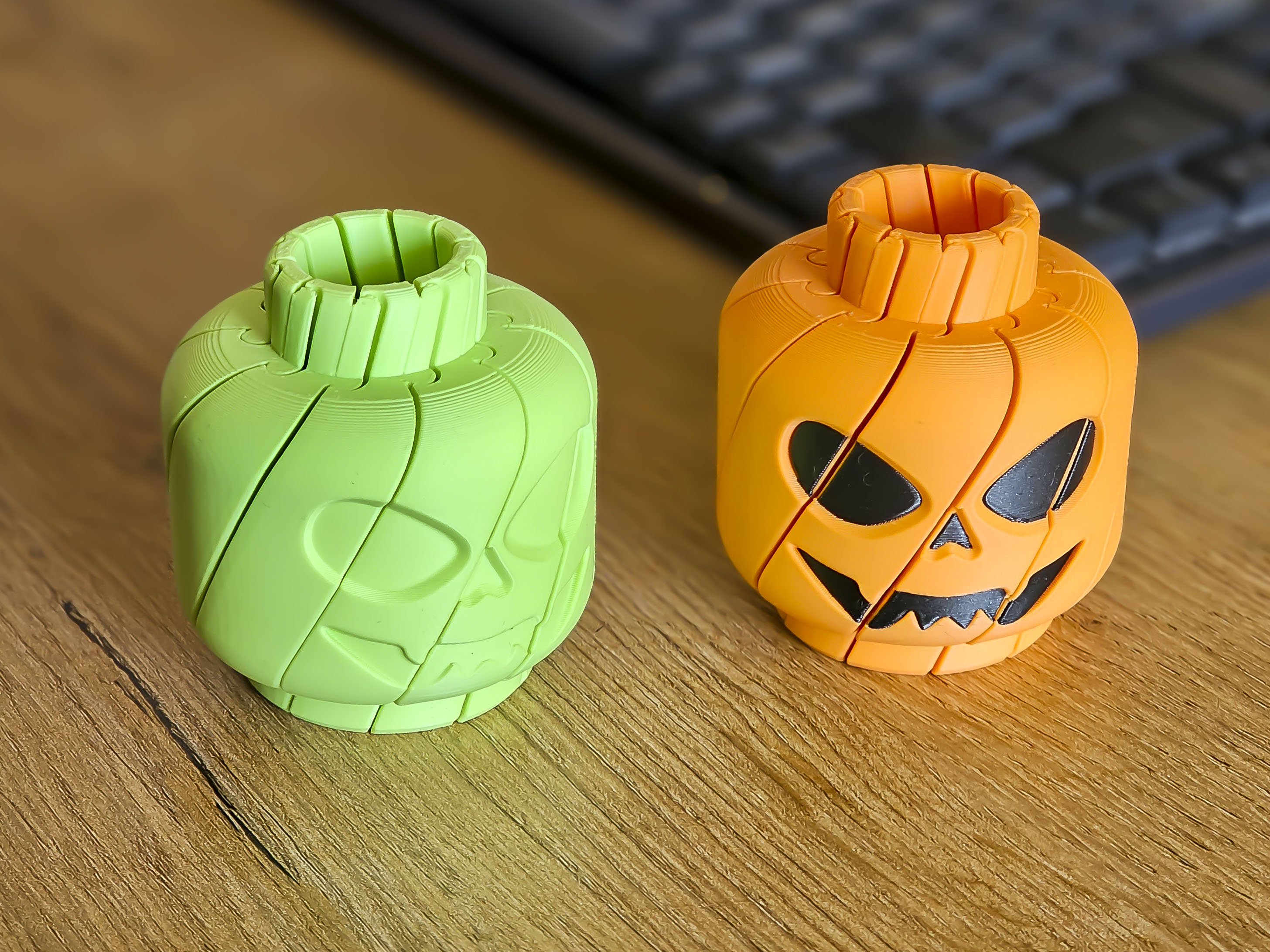 Spooky Brick Twisty Fidget - 1
