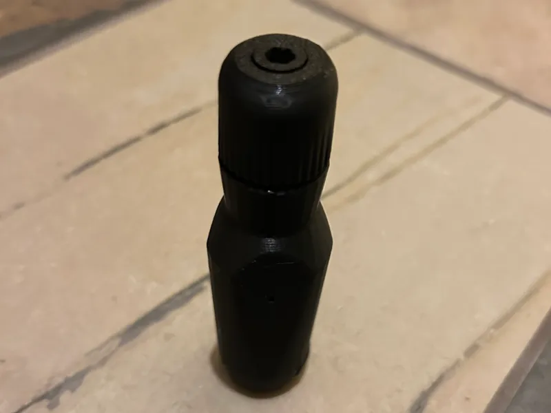 rachet screw driver with bit storage