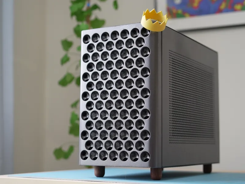 Mac Pro/XDR inspired SAMA IM01 PC case front