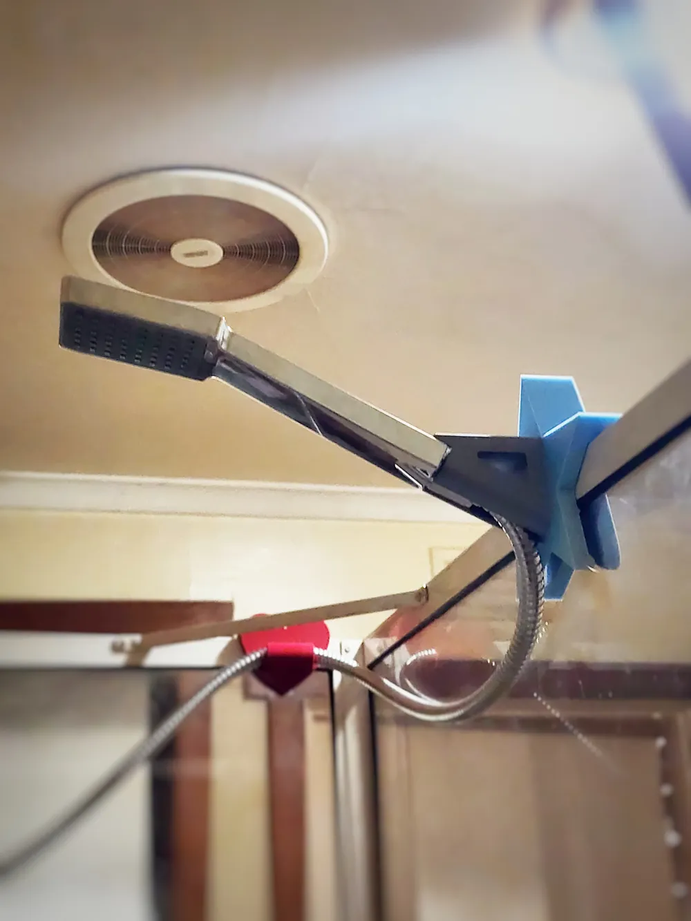 Shower holder - Free 3D Print Model - MakerWorld