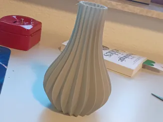 Schlichte kleine Vase